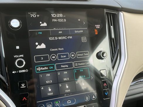 New 2025 Subaru Outback Limited image 12