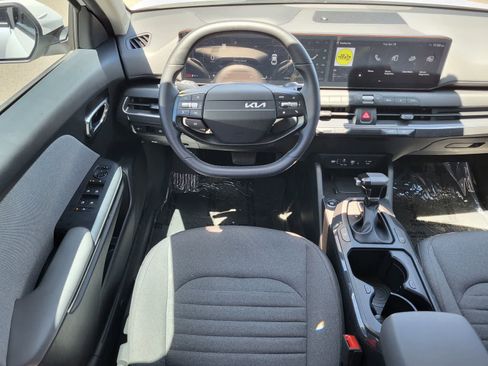 Used 2025 Kia K4 EX FWD image 22