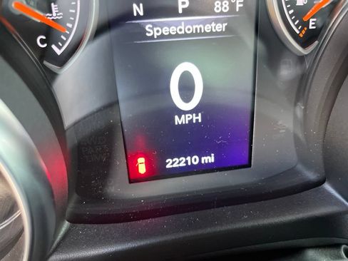 Used 2022 Jeep Wrangler Unlimited Sport AWD/4WD image 5