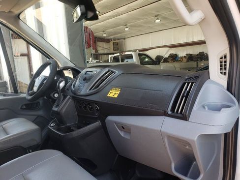 Used 2019 Ford Transit 250 138 RWD image 10