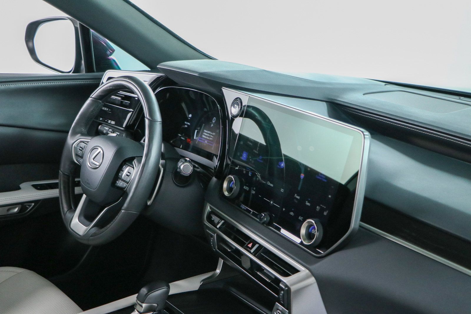 Used 2025 Lexus RX 350 Premium w/ Convenience Package FWD image 26