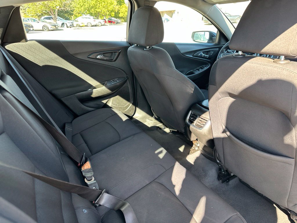 Used 2023 Chevrolet Malibu LT FWD image 19