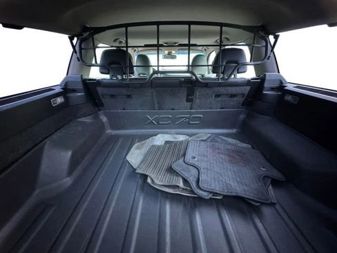 Used 2011 Volvo XC70 3.2 image 21