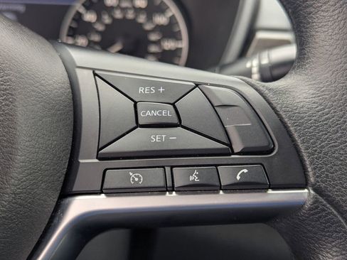 Used 2025 Nissan Altima 2.5 SV AWD/4WD image 18