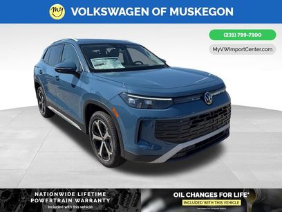 New 2025 Volkswagen Tiguan SE