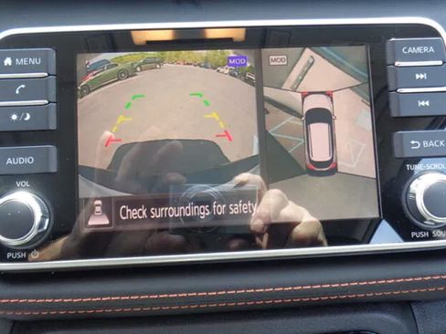 Used 2020 Nissan Kicks SR w/ SR Premium Package FWD image 15