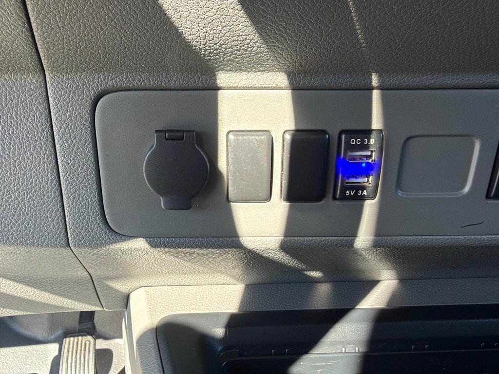 Used 2020 Nissan NV 1500 SV w/ Navigation Package RWD image 38