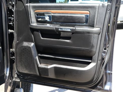 Used 2017 RAM 2500 Laramie w/ Convenience Group AWD/4WD image 41