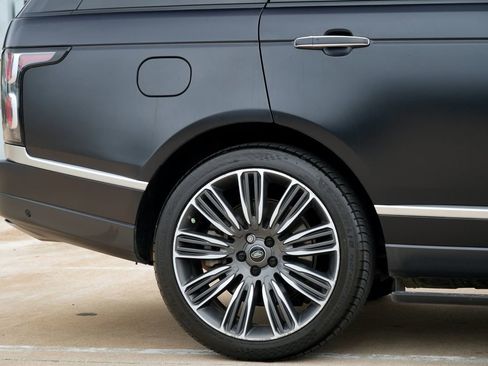 Used 2020 Land Rover Range Rover Long Wheelbase Autobiography AWD/4WD image 29