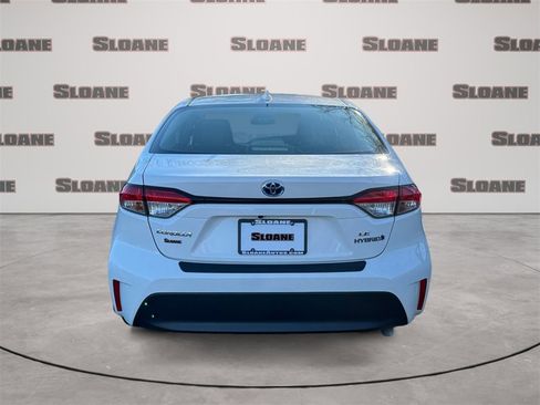 Used 2024 Toyota Corolla LE image 4