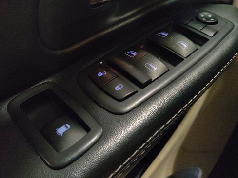 Used 2018 Dodge Grand Caravan SXT FWD image 27