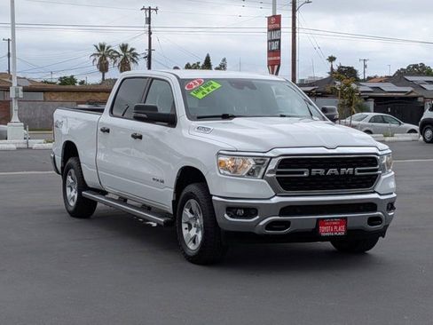 Used 2023 RAM 1500 Big Horn AWD/4WD image 3