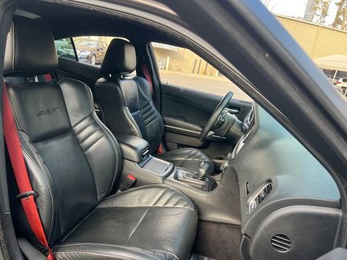Used 2018 Dodge Charger SRT w/ Technology Group image 33