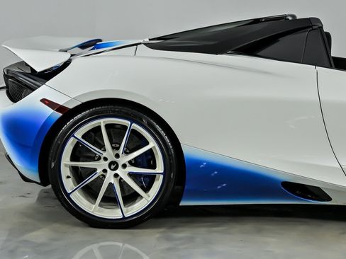 Used 2021 McLaren 720S Spider RWD image 13