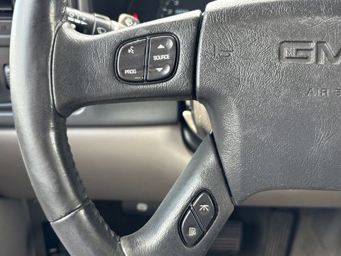 Used 2005 GMC Yukon SLT w/ SLT Preferred Equipment Group RWD image 21
