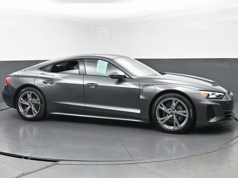 Used 2023 Audi e-tron GT Premium Plus image 6