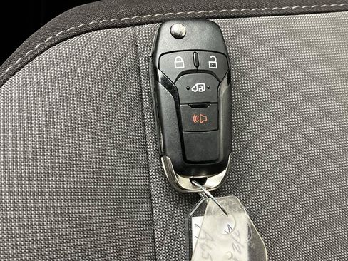 Used 2020 Ford Transit 150 XLT RWD image 21