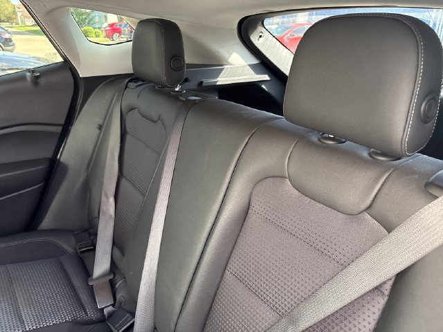 Used 2025 Chevrolet Trax LT FWD image 10