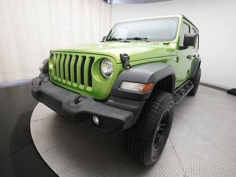 Used 2018 Jeep Wrangler Unlimited Sport S AWD/4WD image 12