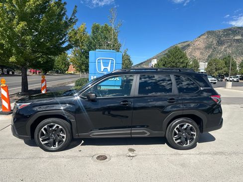 Used 2025 Subaru Forester Limited w/ Popular Package #2 AWD/4WD image 2