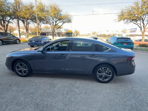 Used 2023 Honda Accord EX image 5