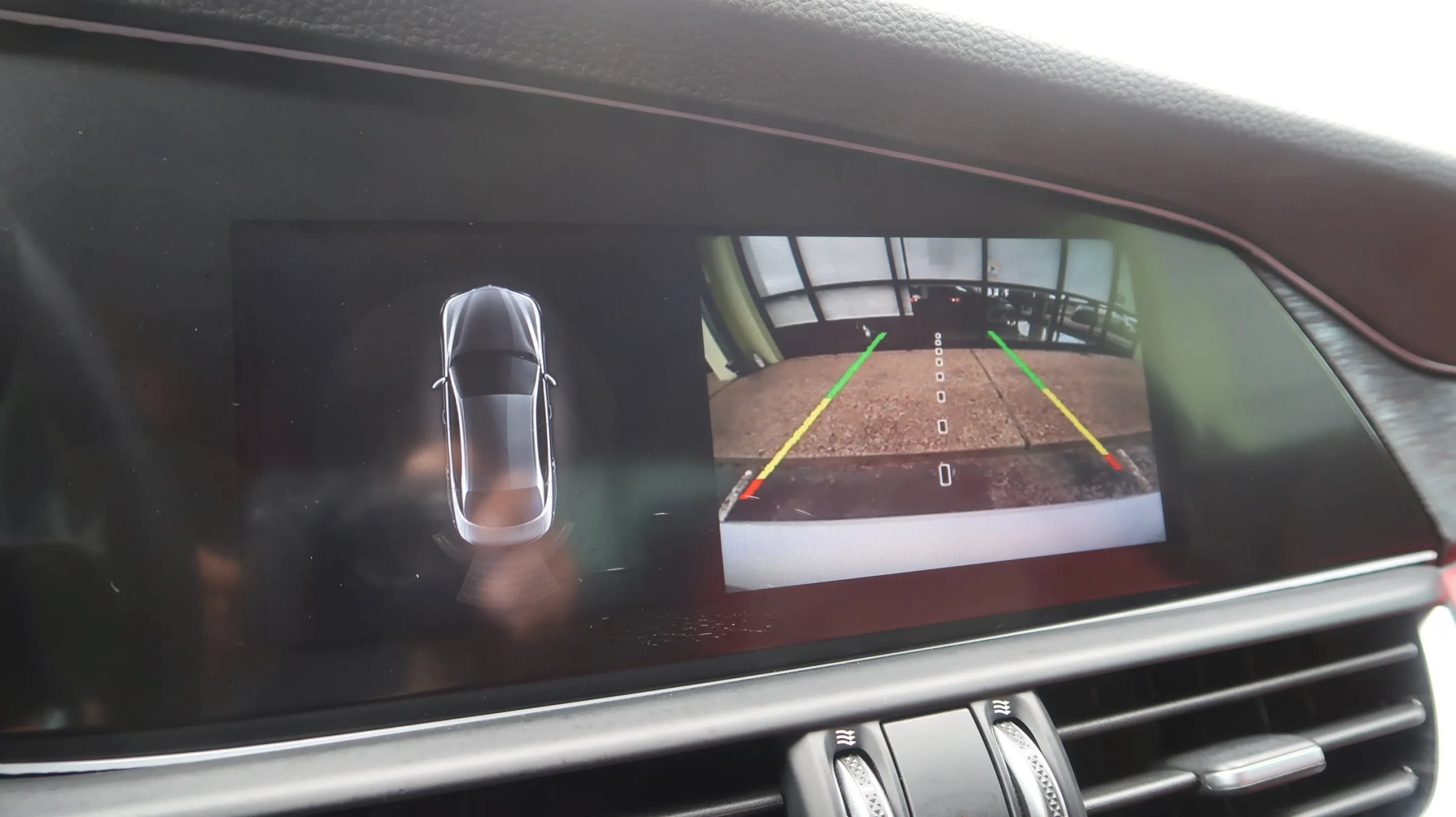 Used 2020 Alfa Romeo Giulia RWD image 35
