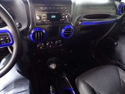 Used 2016 Jeep Wrangler Unlimited Sport AWD/4WD image 24