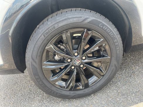 Used 2025 Buick Envista Sport Touring FWD image 23