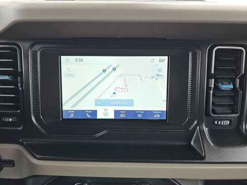 Used 2023 Ford Bronco Wildtrak image 24