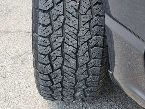 Used 2022 Ford F150 XLT w/ Equipment Group 302A High AWD/4WD image 11