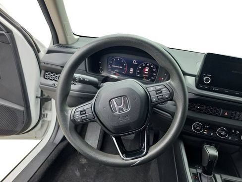 Used 2023 Honda Accord LX image 14