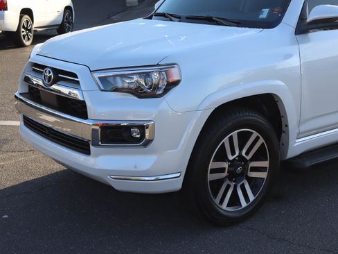 Used 2024 Toyota 4Runner Limited AWD/4WD image 6