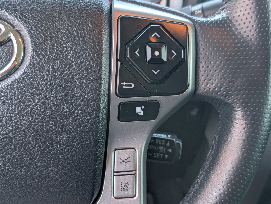 Certified 2023 Toyota 4Runner Limited AWD/4WD image 17