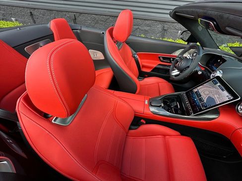 Used 2024 Mercedes-Benz SL 63 AMG SL 63 AMG image 40