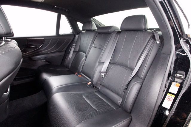 Used 2019 Lexus LS 500 w/ Accessory Package (Z2) RWD image 21