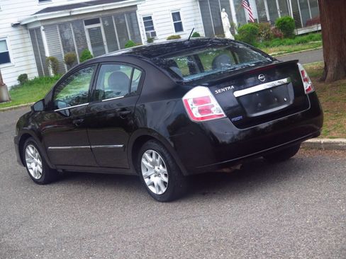 Used 2011 Nissan Sentra 2.0 S FWD image 19