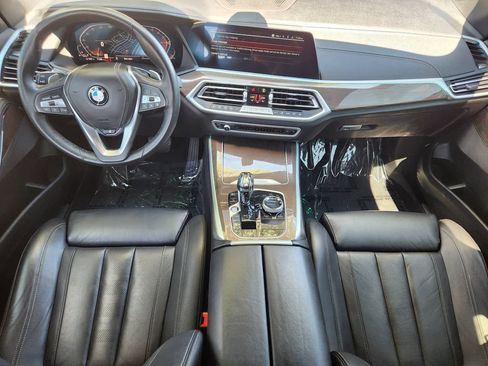 Used 2022 BMW X5 xDrive40i w/ Executive Package AWD/4WD image 16