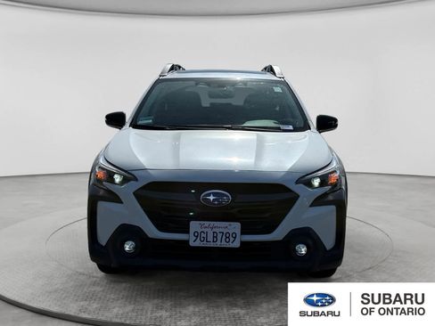 Used 2023 Subaru Outback Premium AWD/4WD image 2