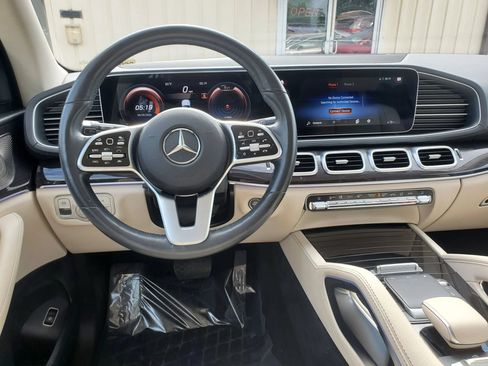 Used 2022 Mercedes-Benz GLS 450 4MATIC image 59