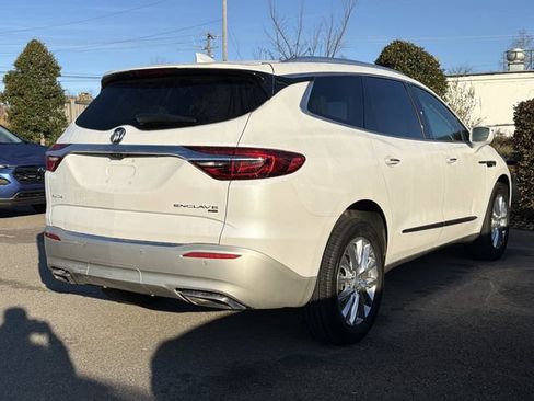 Used 2018 Buick Enclave Premium w/ Experience Buick Package image 4