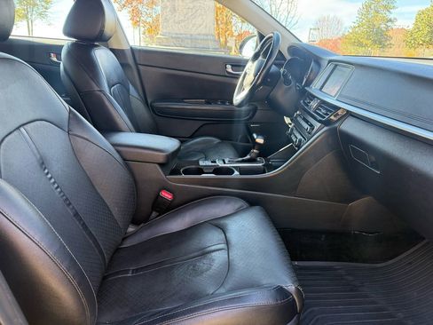 Used 2020 Kia Optima Premium image 41