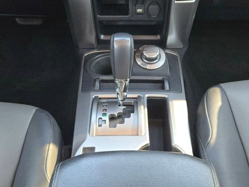 Used 2021 Toyota 4Runner SR5 Premium image 18