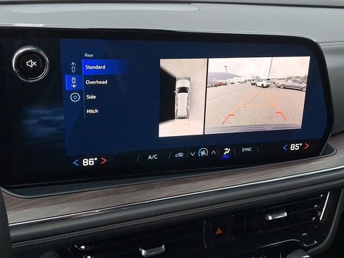 Used 2025 Chevrolet Tahoe LS image 18