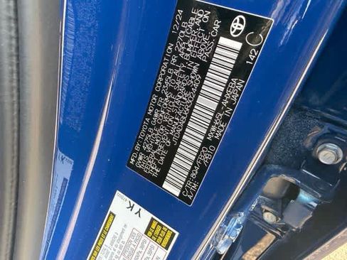Used 2024 Toyota Prius LE AWD/4WD image 9