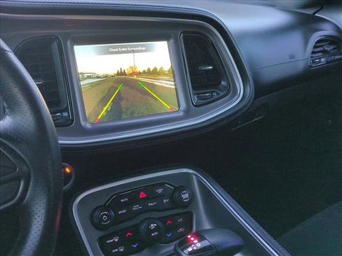 Used 2022 Dodge Challenger R/T w/ Plus Package image 14