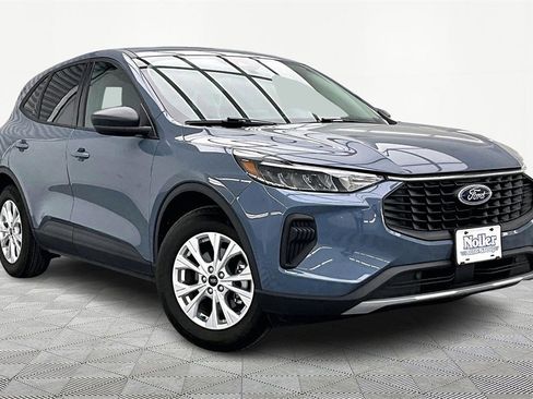 Used 2025 Ford Escape Active w/ Cold Weather Package image 12