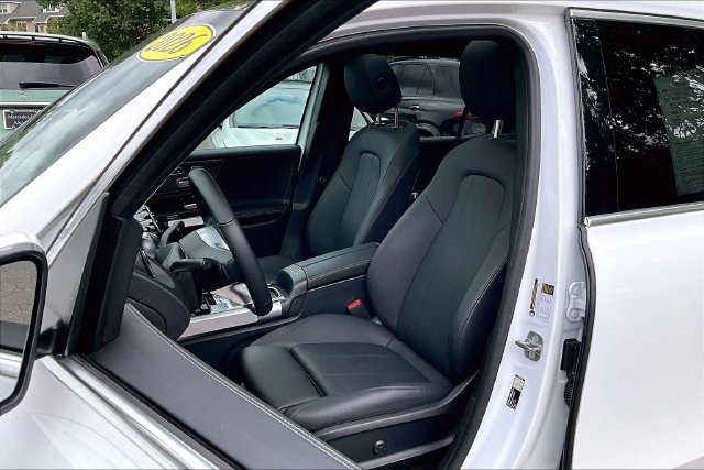 Used 2026 Mercedes-Benz GLB 250 4MATIC image 6
