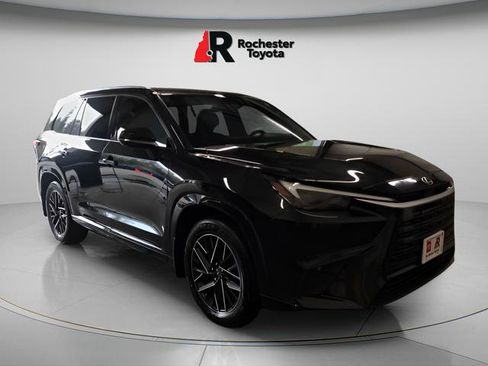 Used 2024 Lexus TX 350 AWD w/ Technology Package image 2