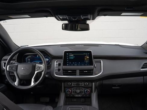 Used 2023 Chevrolet Suburban Z71 w/ Luxury Package AWD/4WD image 22