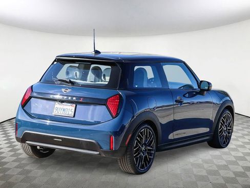 Used 2025 MINI Cooper S image 5
